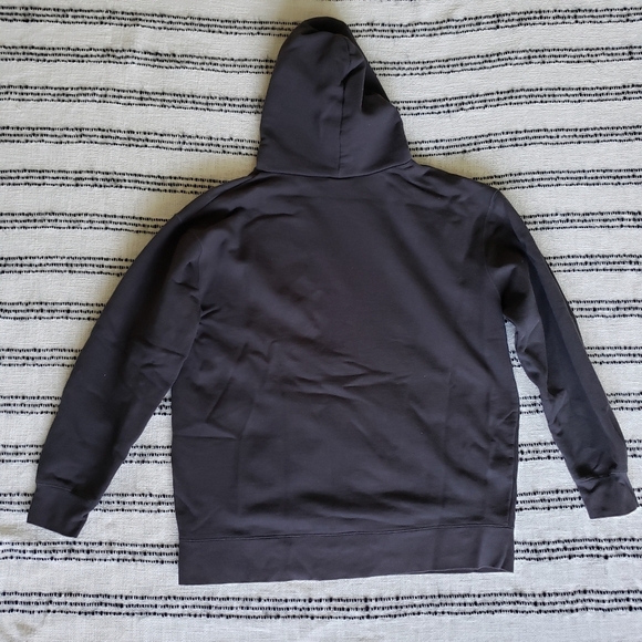 London Underground Train Sweatshirt / Hoodie - Picture 3 of 9